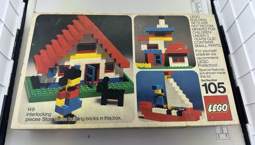 VINTAGE 1974 LEGO Set Number 105 Factory Sealed See description Fast Shipping